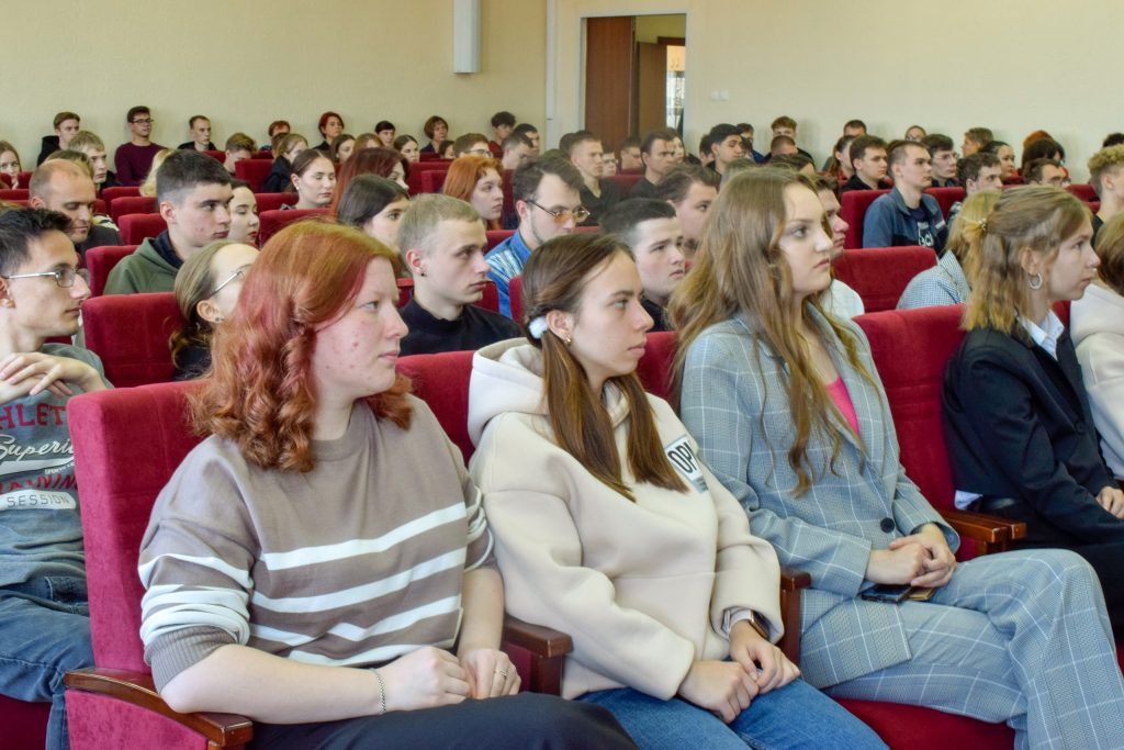 «Обучение служением»: в КГУ стартовала новая программа